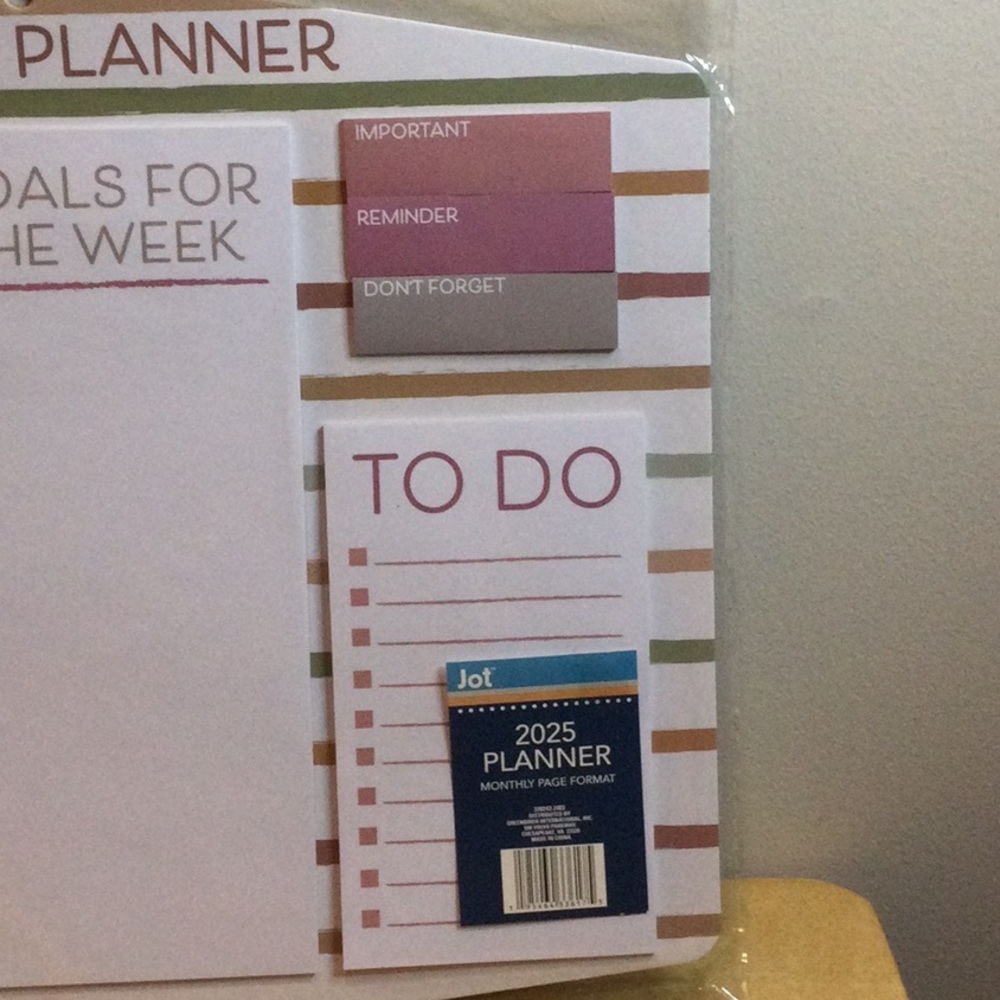 Weekly Planner with To Do List - Picture 3 of 6